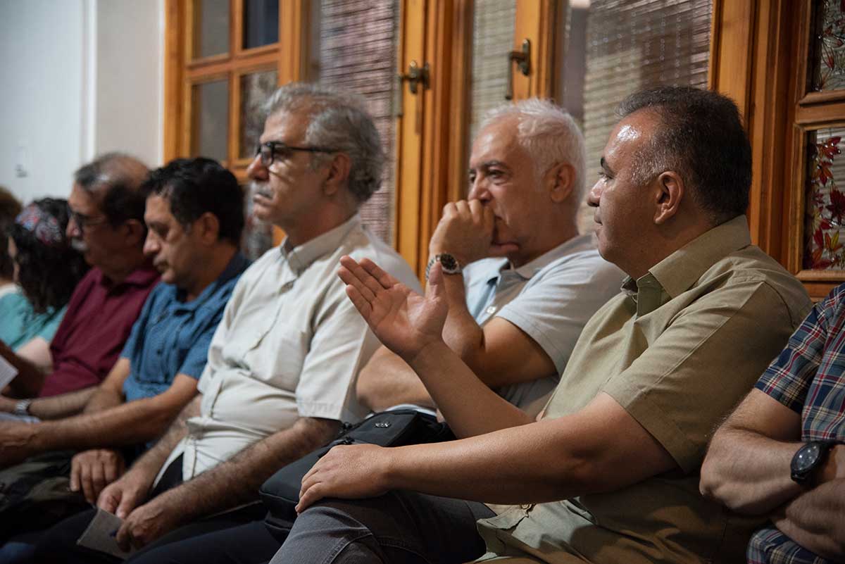 oodlajan-02 امید نجوان در جلسهی نقد و بررسی «ساموئل خاچیکیان؛ یک گفتوگو»