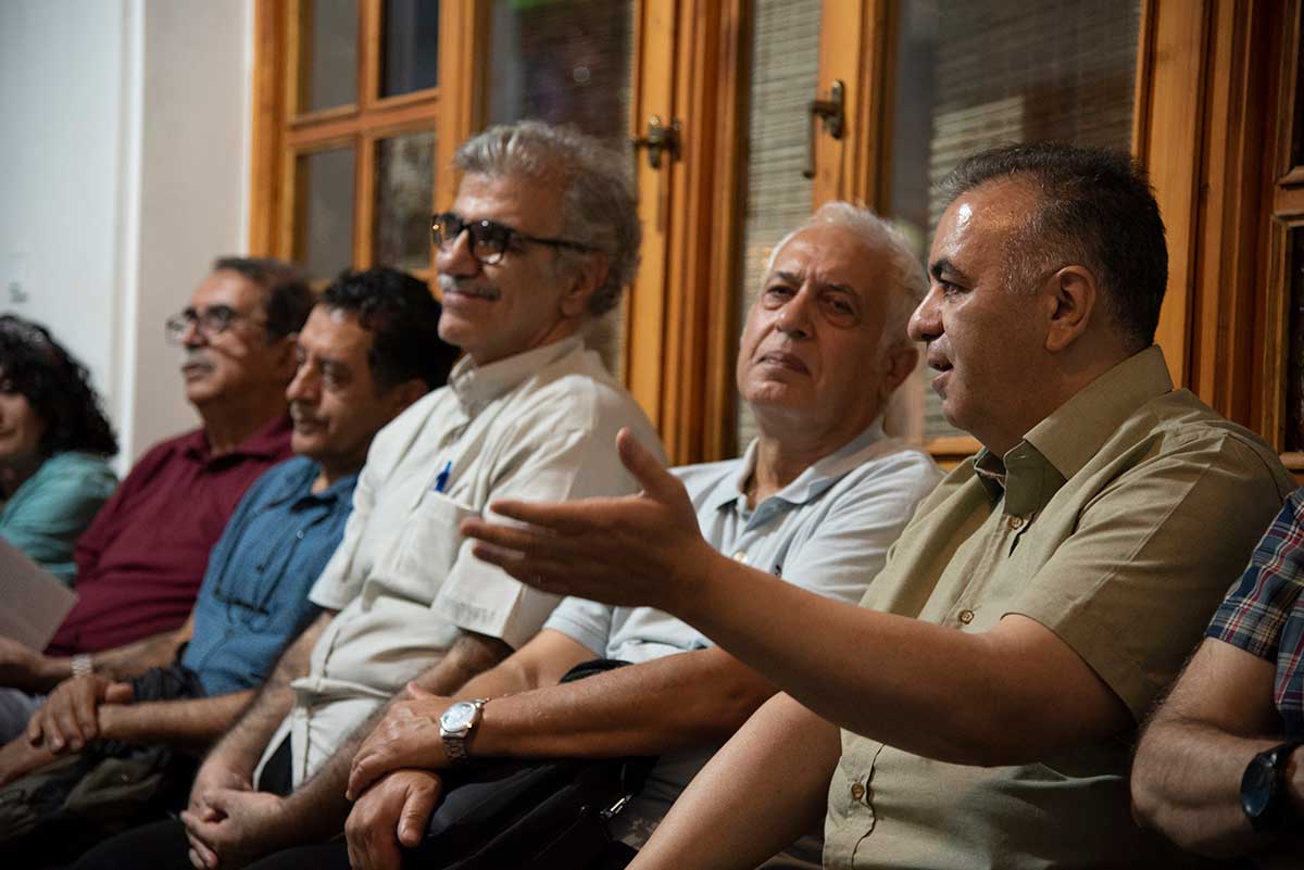 oodlajan-04 امید نجوان در جلسهی نقد و بررسی «ساموئل خاچیکیان؛ یک گفتوگو»