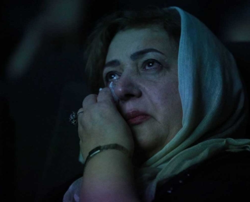مینو زینتبخش در مراسم یادبود مهران زینتبخش مینو زینتبخش در مراسم یادبود مهران زینتبخش